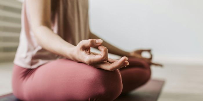 How Social Media Impacts Mental Health and How to Detox